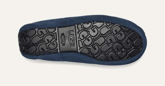 UGG Ascot